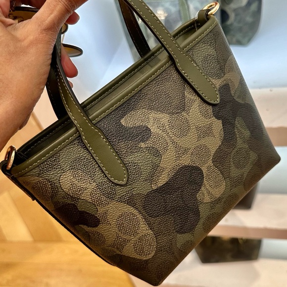 NWT ❤️ COACH CITY MINI TOTE BAG IN SIGNATURE CAMO PRINT CW033 Crossbody - Picture 2 of 12